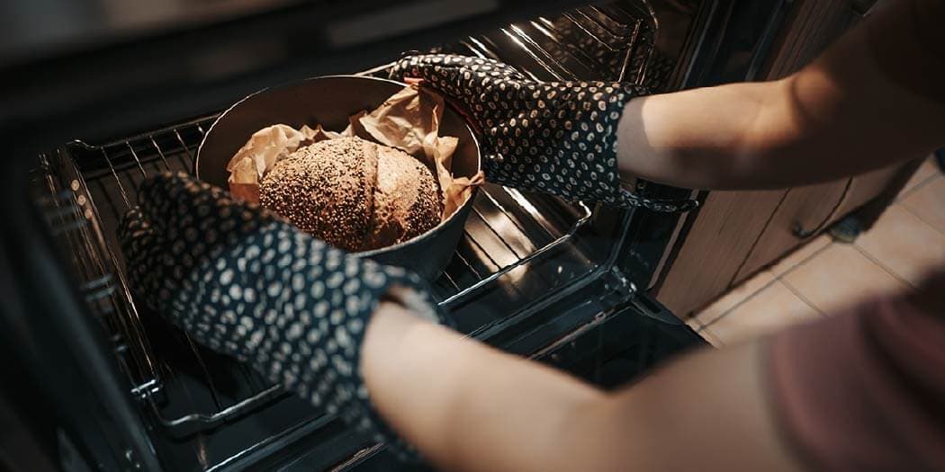 oven-temperature-conversion-chart-hero