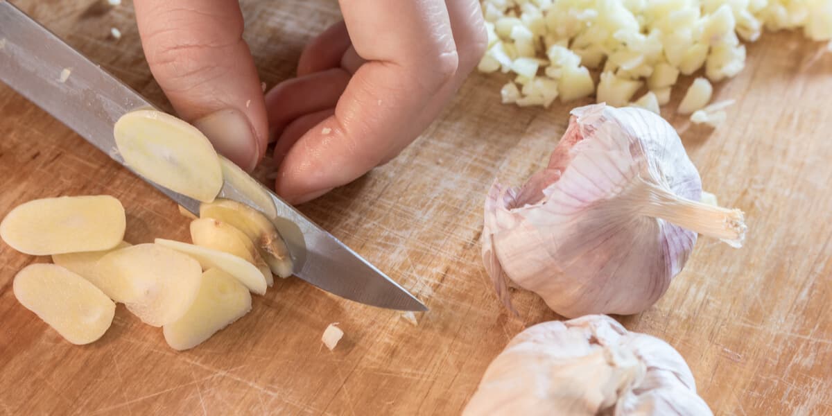 cut-garlic-1